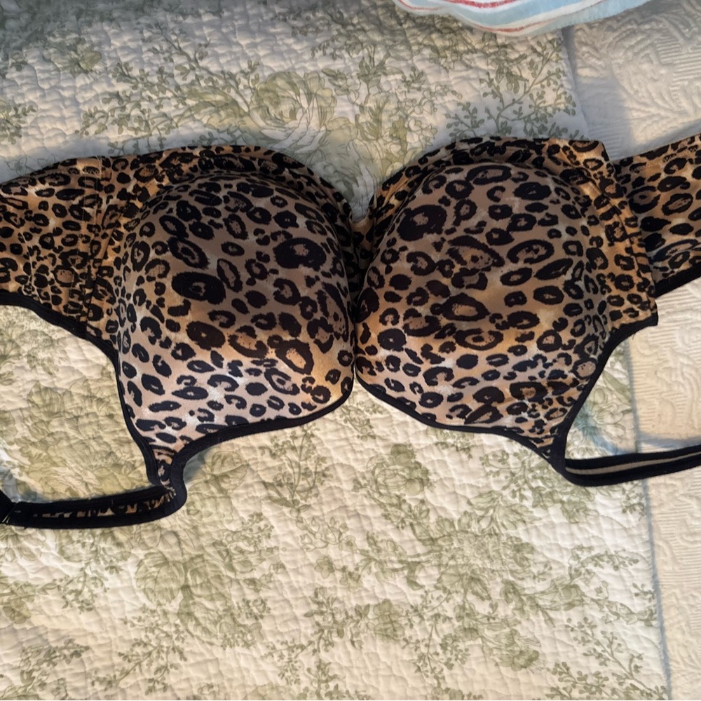 Essential Bodywear Leopard Print Padded Underwire Bra - Tan/Black